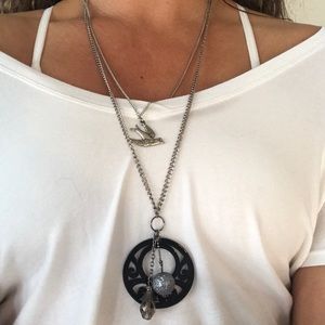 Double chain pendant necklace